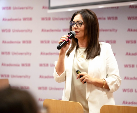 Zdjęcie nr 28 z galerii WSB University Ceremonially Welcomes New Doctoral Students. Inauguration of the 2026/2027 Academic Year