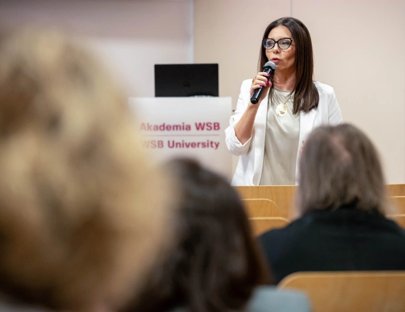 Zdjęcie nr 27 z galerii WSB University Ceremonially Welcomes New Doctoral Students. Inauguration of the 2026/2027 Academic Year