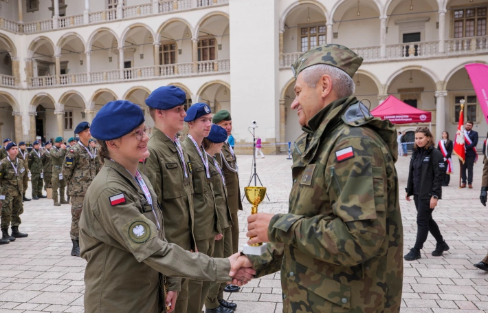 Zdjęcie nr 7 z galerii Three Days in the Barracks, a Finale at Wawel. The 14th National Tournament for Uniformed-Service Classes Has Concluded 3