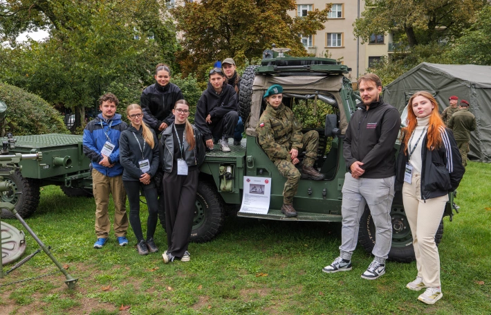 Zdjęcie nr 17 z galerii Three Days in the Barracks, a Finale at Wawel. The 14th National Tournament for Uniformed-Service Classes Has Concluded 3