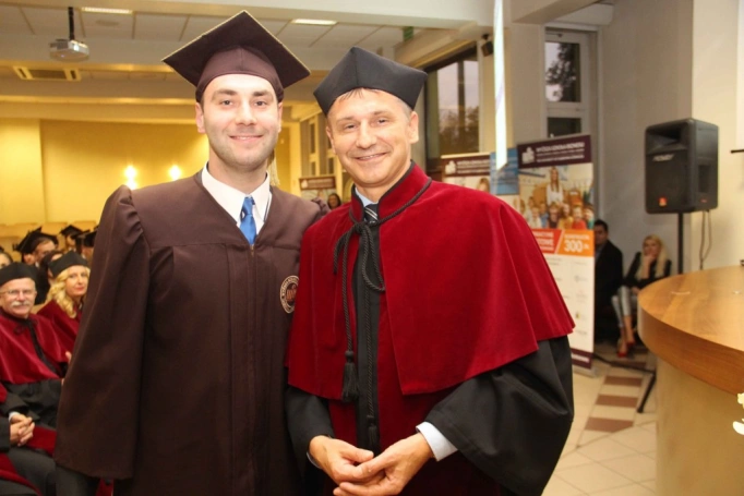 Zdjęcie nr 182 z galerii Gala wręczenia dyplom&oacute;w absolwentom studi&oacute;w II stopnia