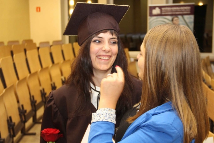 Zdjęcie nr 279 z galerii Gala wręczenia dyplom&oacute;w absolwentom studi&oacute;w II stopnia