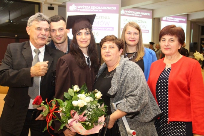 Zdjęcie nr 281 z galerii Gala wręczenia dyplom&oacute;w absolwentom studi&oacute;w II stopnia