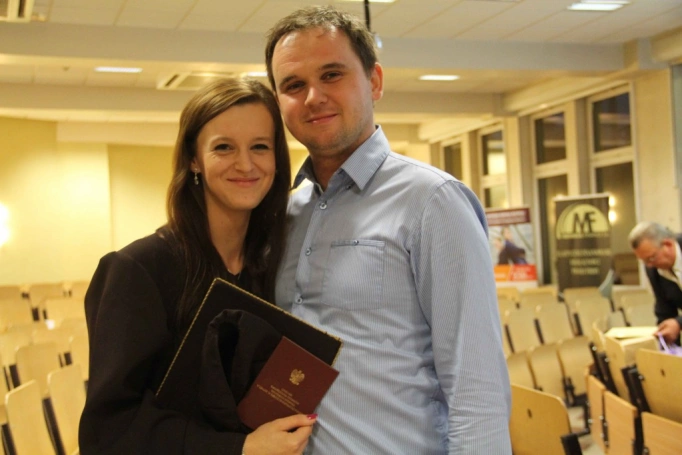 Zdjęcie nr 285 z galerii Gala wręczenia dyplom&oacute;w absolwentom studi&oacute;w II stopnia