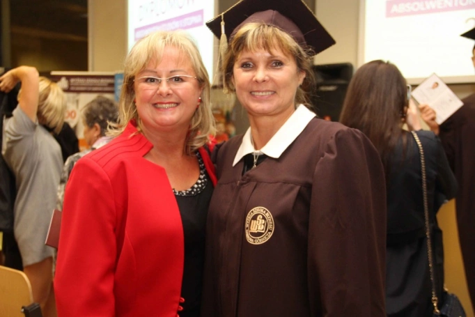 Zdjęcie nr 286 z galerii Gala wręczenia dyplom&oacute;w absolwentom studi&oacute;w II stopnia