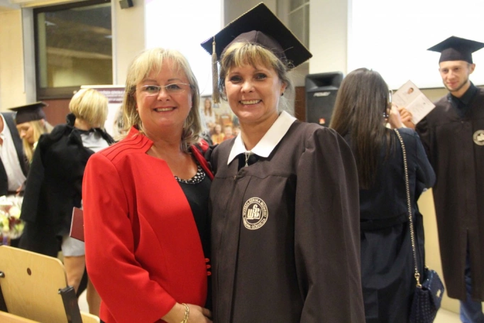 Zdjęcie nr 287 z galerii Gala wręczenia dyplom&oacute;w absolwentom studi&oacute;w II stopnia