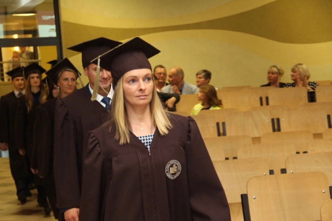 Zdjęcie nr 3 z galerii Gala wręczenia dyplom&oacute;w absolwentom studi&oacute;w II stopnia