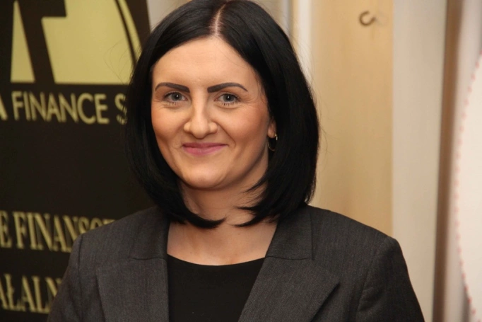 Zdjęcie nr 53 z galerii Gala wręczenia dyplom&oacute;w absolwentom studi&oacute;w II stopnia