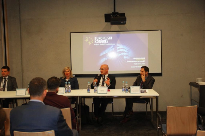 Zdjęcie nr 7 z galerii Europejski Kongres Małych i Średnich Przedsiębiorstw z udziałem ekspertów Akademii WSB