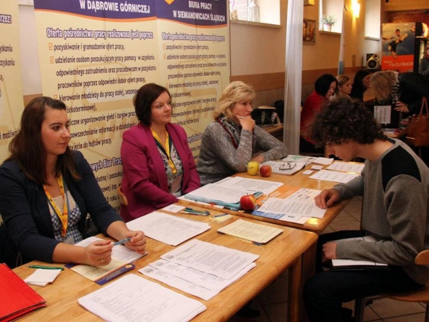 Zdjęcie nr 1 z galerii VI Targi Pracy i Praktyk Studenckich