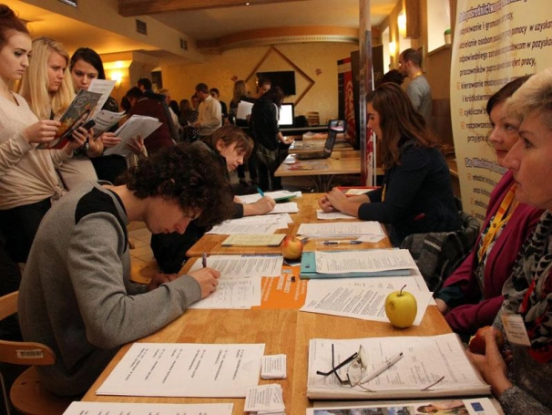 Zdjęcie nr 8 z galerii VI Targi Pracy i Praktyk Studenckich