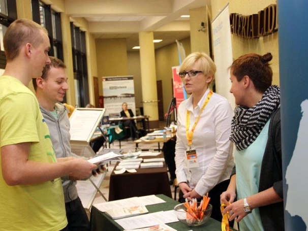 Zdjęcie nr 10 z galerii VI Targi Pracy i Praktyk Studenckich