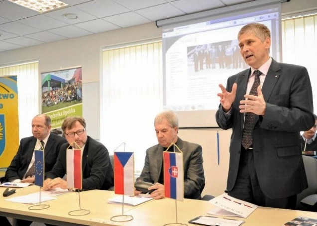 Zdjęcie nr 4 z galerii WSB w Międzynarodowym Konsorcjum- PROGRES 3