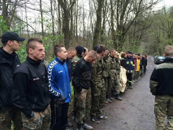 Zdjęcie nr 8 z galerii III edycja Ogólnopolskiego Turnieju Klas Mundurowych - dzień drugi