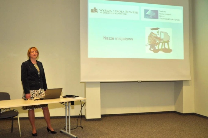 Zdjęcie nr 4 z galerii Targi Edukacyjne „Nowoczesna szkoła: Nauka,  Bezpieczeństwo, Rekreacja"