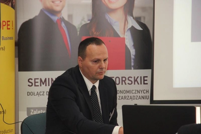 Zdjęcie nr 11 z galerii IX Międzynarodowa Konferencja Naukowa "Internet w Społeczeństwie Informacyjnym"  - podsumowanie
