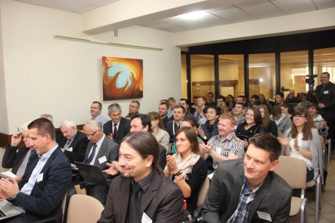 Zdjęcie nr 4 z galerii IX Międzynarodowa Konferencja Naukowa "Internet w Społeczeństwie Informacyjnym"  - podsumowanie