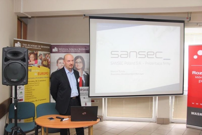 Zdjęcie nr 5 z galerii IX Międzynarodowa Konferencja Naukowa "Internet w Społeczeństwie Informacyjnym"  - podsumowanie