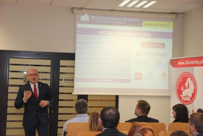 Zdjęcie nr 8 z galerii Poseł Bartłomiej Bodio wziął udział w inauguracji studiów podyplomowych Menedżer Klastra Executive MBA
