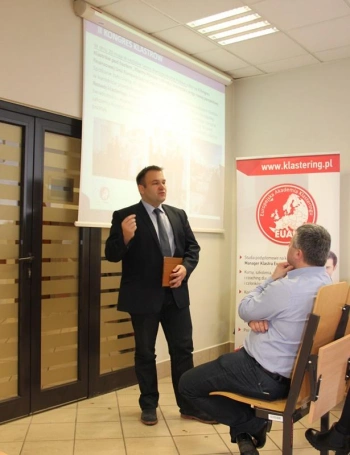 Zdjęcie nr 15 z galerii Poseł Bartłomiej Bodio wziął udział w inauguracji studiów podyplomowych Menedżer Klastra Executive MBA