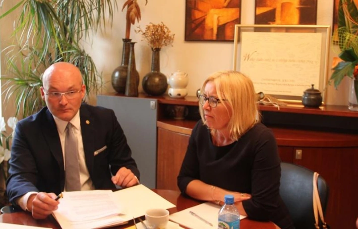 Zdjęcie nr 4 z galerii Przedstawiciele Europejskiej Akademii Planowania Finansowego z wizytą w WSB