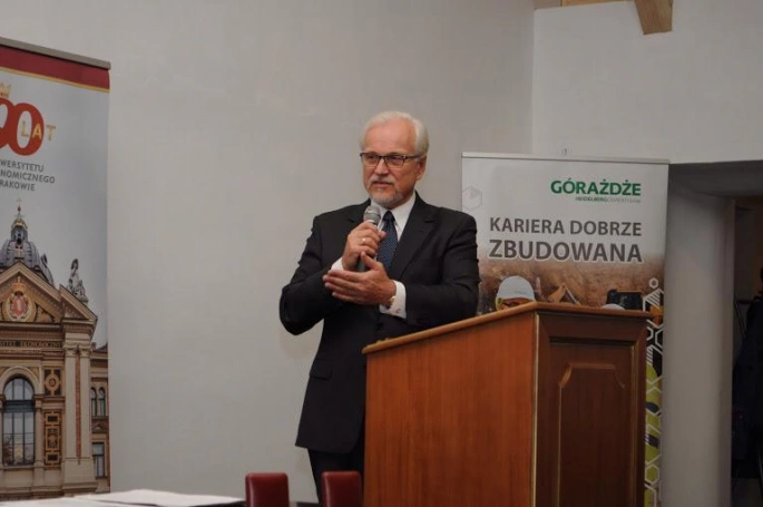 Zdjęcie nr 3 z galerii Konferencja Naukowa „Współczesne oblicza i dylematy restrukturyzacji”