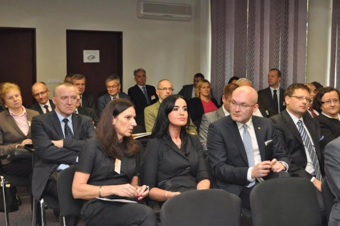 Zdjęcie nr 4 z galerii Konferencja Naukowa „Współczesne oblicza i dylematy restrukturyzacji”