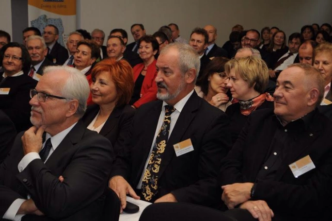 Zdjęcie nr 6 z galerii Konferencja Naukowa „Współczesne oblicza i dylematy restrukturyzacji”