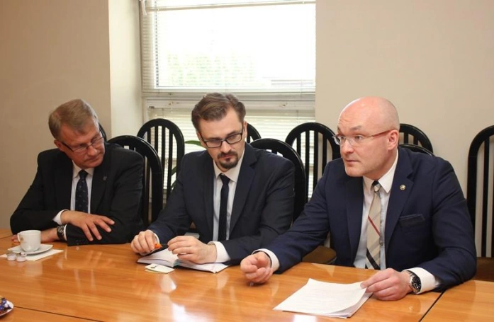 Zdjęcie nr 7 z galerii Firma ARF S.C. w gronie partnerów WSB