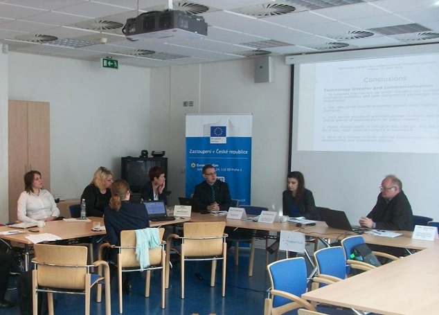 Zdjęcie nr 5 z galerii WSB uczestnikiem kolejnego warsztatu w ramach projektu Wyszehradzkiego V4mula