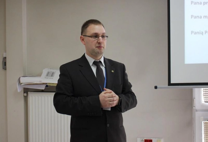 Zdjęcie nr 2 z galerii IV Studencka Konferencja Logistyczna "StuKol"