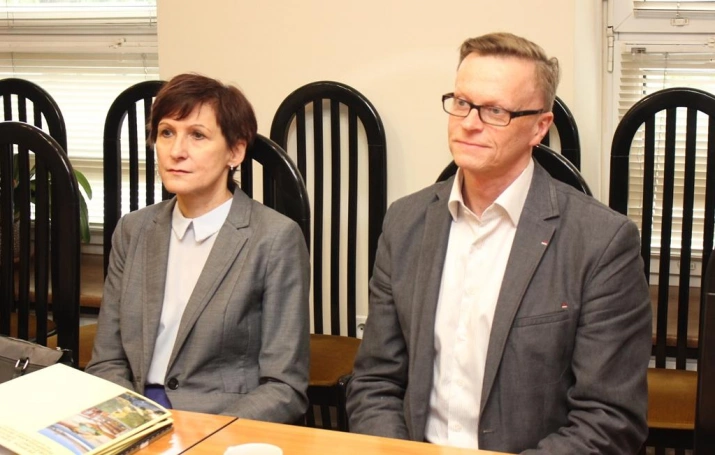 Zdjęcie nr 2 z galerii Zespół Szkół Geodezyjno – Drogowych i Gospodarki Wodnej im. Gabriela Narutowicza w Krakowie dołączył do Klubu Szkół Partnerskich