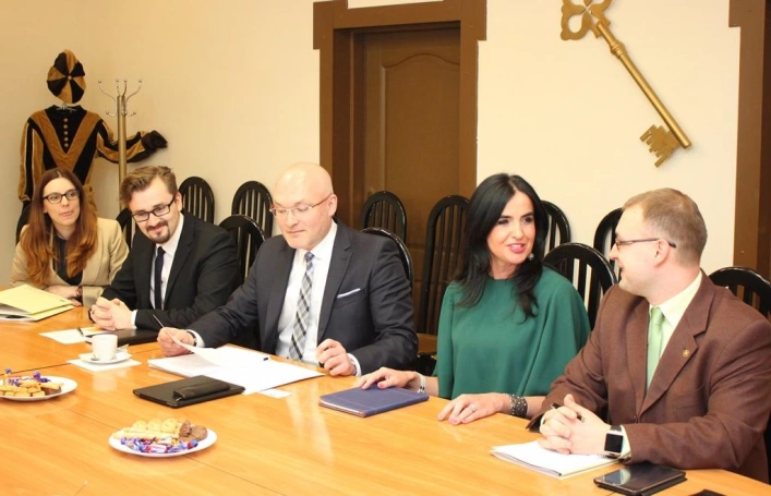 Zdjęcie nr 2 z galerii Rohlig Suus Logistic S.A. Partnerem WSB