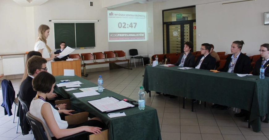 Zdjęcie nr 17 z galerii Po oksfordzku w Wyższej Szkole Biznesu w Dąbrowie Górniczej