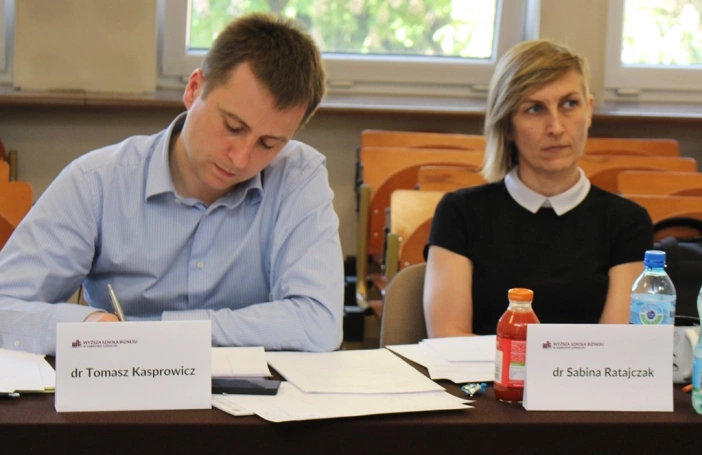 Zdjęcie nr 25 z galerii Po oksfordzku w Wyższej Szkole Biznesu w Dąbrowie Górniczej