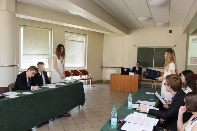 Zdjęcie nr 29 z galerii Po oksfordzku w Wyższej Szkole Biznesu w Dąbrowie Górniczej