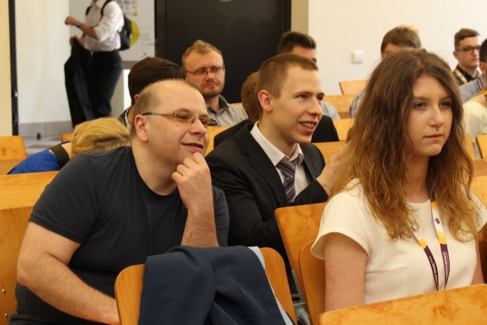 Zdjęcie nr 34 z galerii Po oksfordzku w Wyższej Szkole Biznesu w Dąbrowie Górniczej