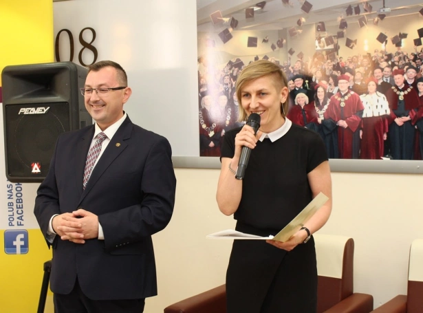 Zdjęcie nr 48 z galerii Po oksfordzku w Wyższej Szkole Biznesu w Dąbrowie Górniczej