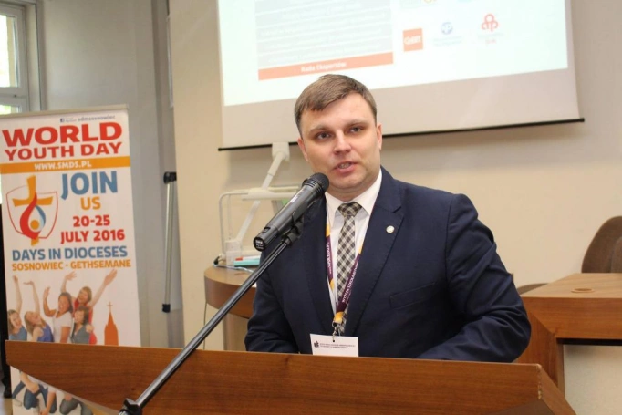 Zdjęcie nr 5 z galerii Ponad 400 wolontariuszy na Światowe Dni Młodzieży szkoliło się w WSB. Materiały szkoleniowe do pobrania