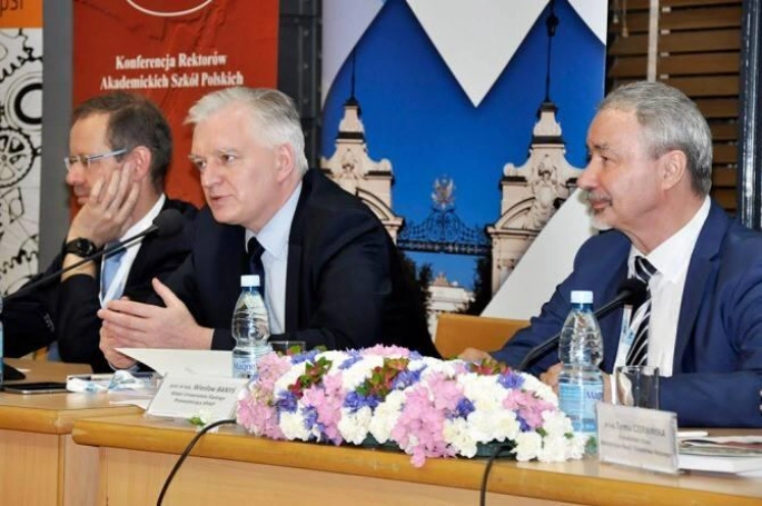 Zdjęcie nr 2 z galerii Nowe władze KRASP. JM Rektor WSB uczestniczyła w zgromadzeniu plenarnym Konferencji