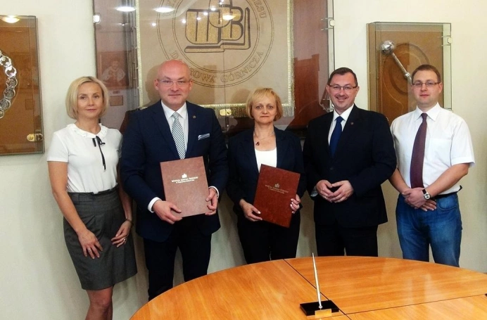 Zdjęcie nr 4 z galerii Zespół Szkół w Libiążu dołączył do Klubu Szkół Partnerskich Wyższej Szkoły Biznesu w Dąbrowie Górniczej