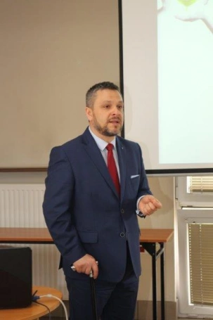 Zdjęcie nr 14 z galerii Studencka Konferencja Naukowa „Ludzie i instytucje wobec zagrożeń współczesnego świata”