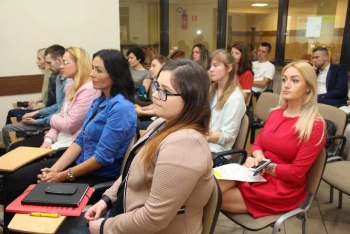 Zdjęcie nr 23 z galerii Studencka Konferencja Naukowa „Ludzie i instytucje wobec zagrożeń współczesnego świata”