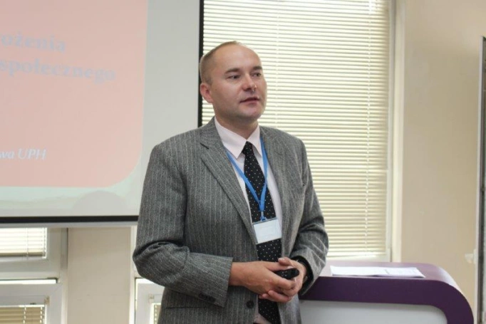 Zdjęcie nr 8 z galerii Studencka Konferencja Naukowa „Ludzie i instytucje wobec zagrożeń współczesnego świata”