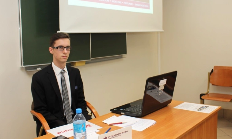 Zdjęcie nr 28 z galerii Finał I Otwartego Turnieju Debat Oksfordzkich. "Złoty Argument 2016" w rękach "Staszica"
