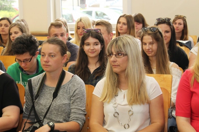 Zdjęcie nr 34 z galerii Finał I Otwartego Turnieju Debat Oksfordzkich. "Złoty Argument 2016" w rękach "Staszica"