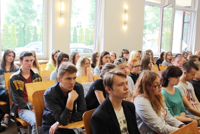 Zdjęcie nr 40 z galerii Finał I Otwartego Turnieju Debat Oksfordzkich. "Złoty Argument 2016" w rękach "Staszica"