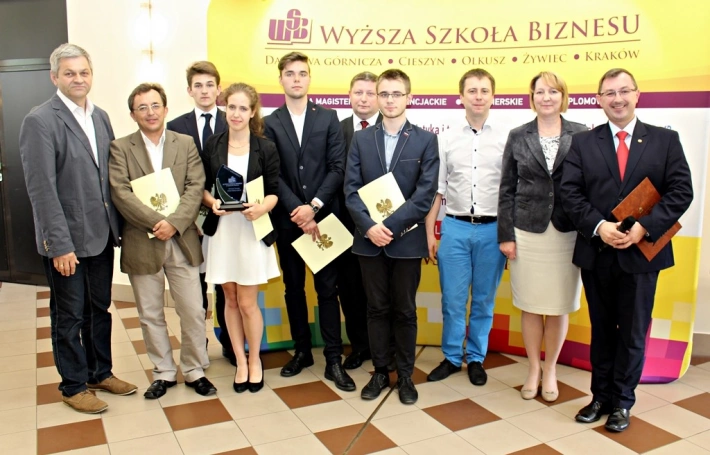 Zdjęcie nr 10 z galerii Finał I Otwartego Turnieju Debat Oksfordzkich. "Złoty Argument 2016" w rękach "Staszica"