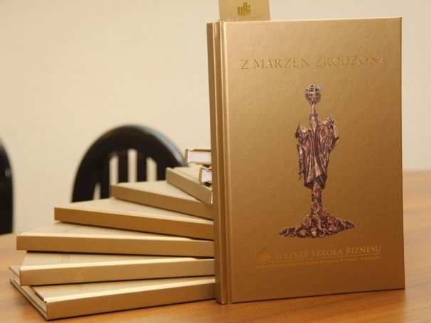 Zdjęcie nr 10 z galerii Święto Wyższej Szkoły Biznesu w Dąbrowie Górniczej - Uczelni zrodzonej z marzeń