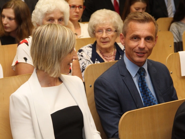 Zdjęcie nr 16 z galerii Święto Wyższej Szkoły Biznesu w Dąbrowie Górniczej - Uczelni zrodzonej z marzeń